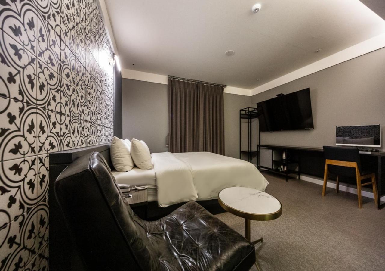 West In Hotel 丽水市 外观 照片