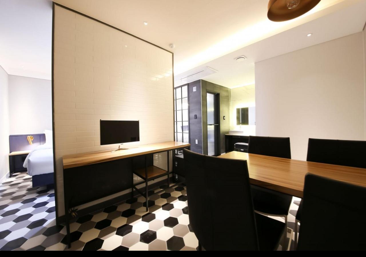 West In Hotel 丽水市 外观 照片