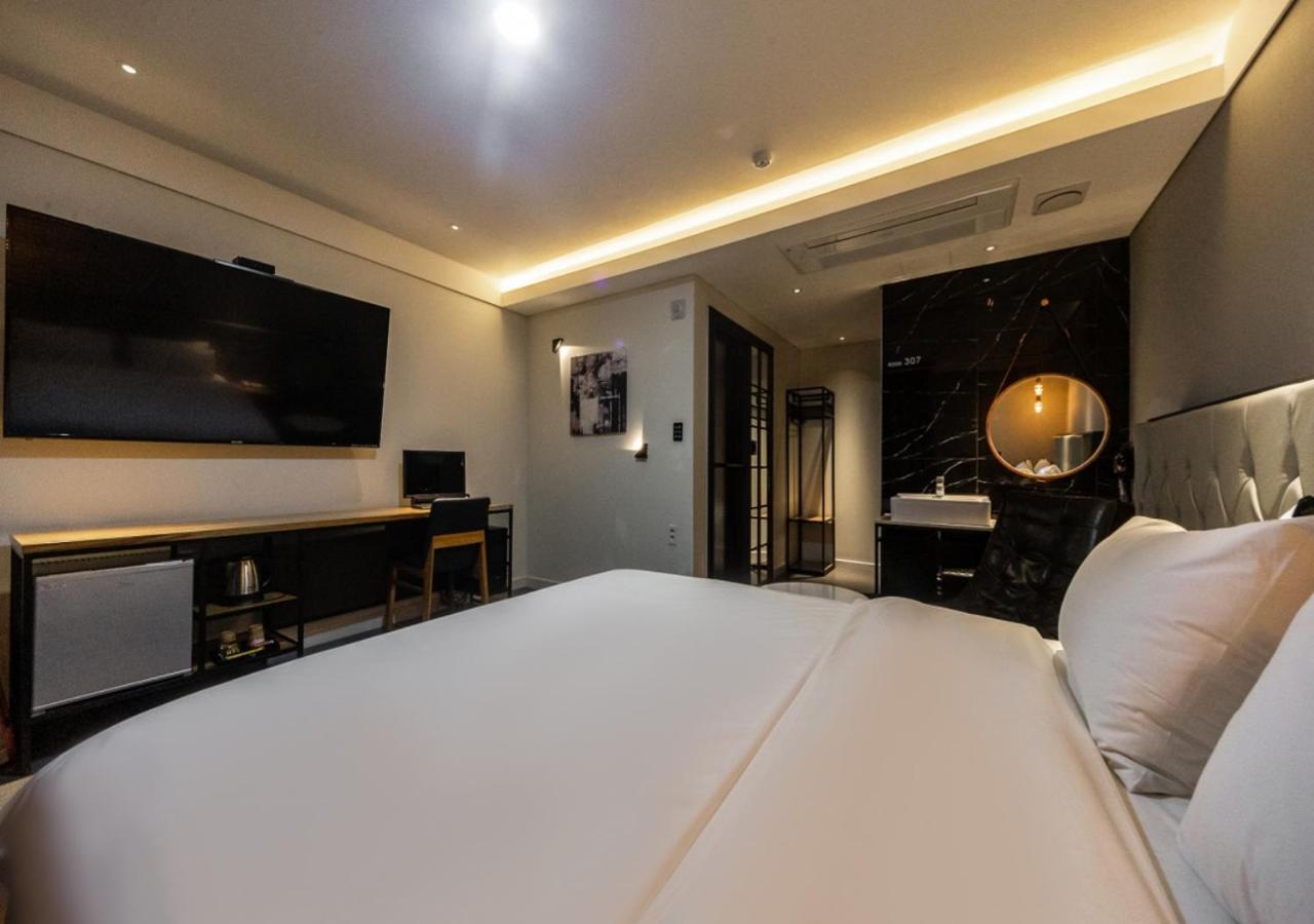West In Hotel 丽水市 外观 照片